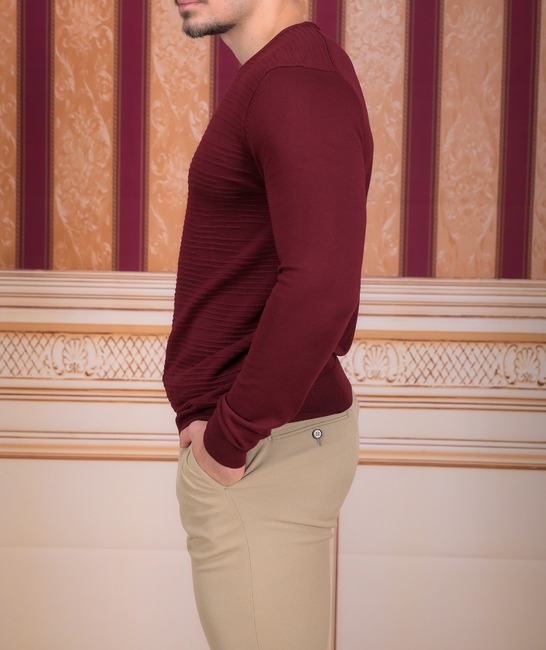 Елегантен пуловер на 3D ленти цвят бордо