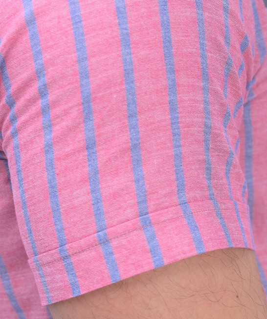 Ленена стилна мъжка риза с къс ръкав в цвят диня на синьо райе