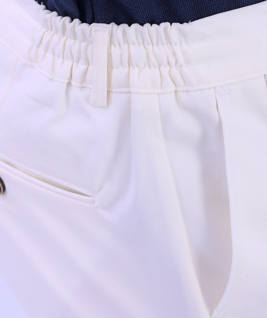 Елегантен мъжки панталон  в бяло