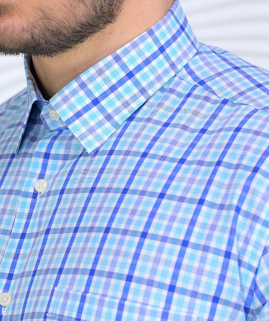 Удобна карирана мъжка риза в синьо и зелено с джоб